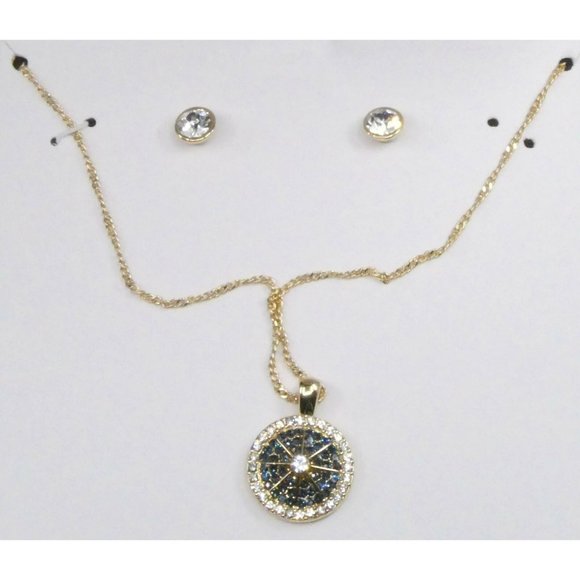 Discover the Alluring NEW Gold-Tone Crystal Nautical Pendant Necklace - Picture 2 of 6